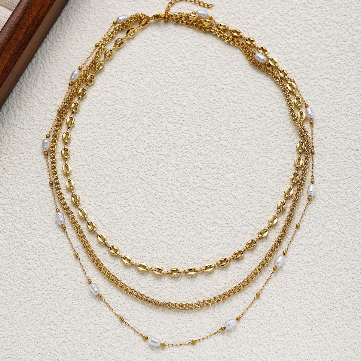 Women's Shell Twin Bead Necklace